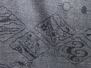 アンティーク　菱に花観世水模様織り出し本場泥大島紬着物(5マルキ)